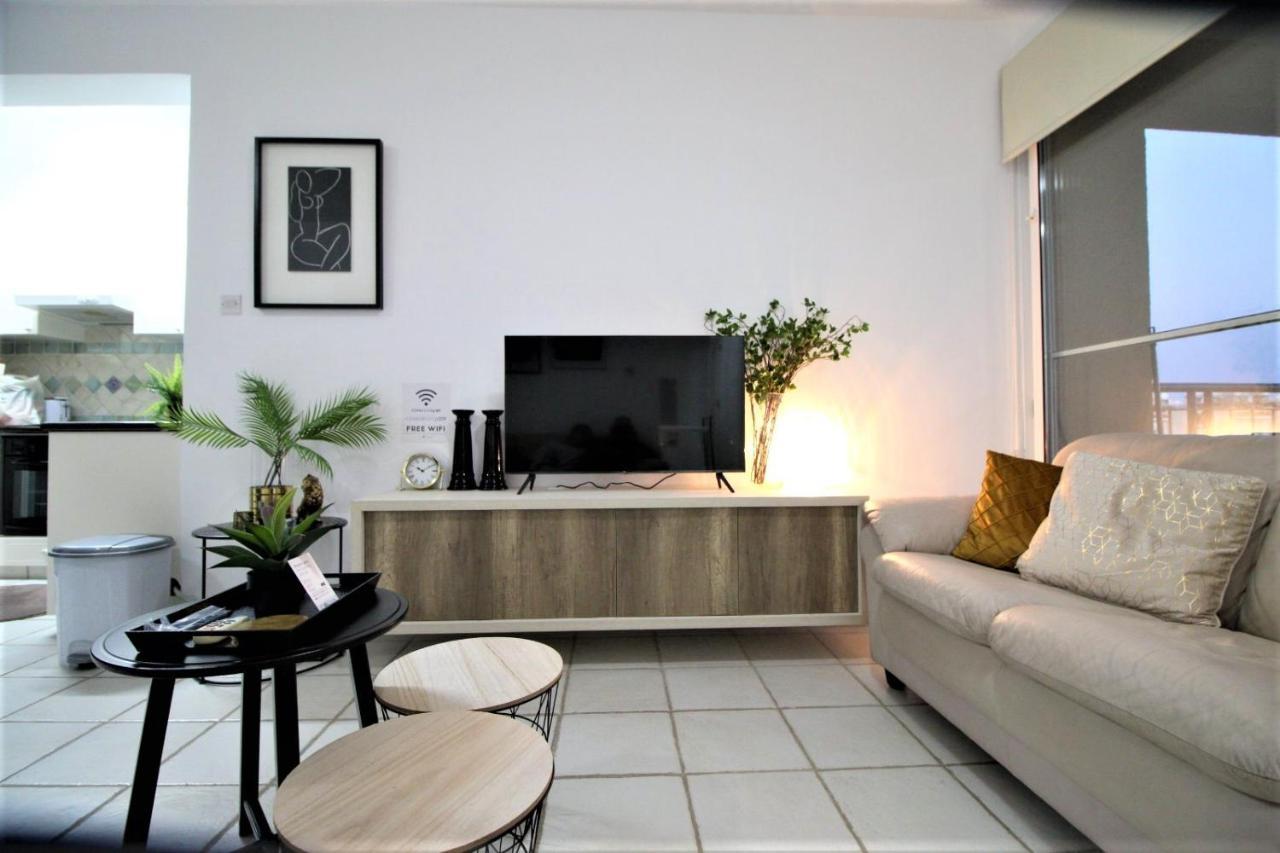 Cosea Living: Seaside 2 Bedroom Flat Kings Palace 209 パ フォス エクステリア 写真